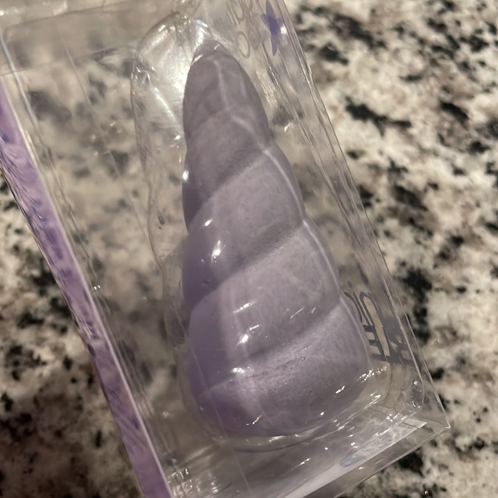 Beauty 360 Unicorn Beauty Blender (NEVER OPENED) - Picture 3 of 3
